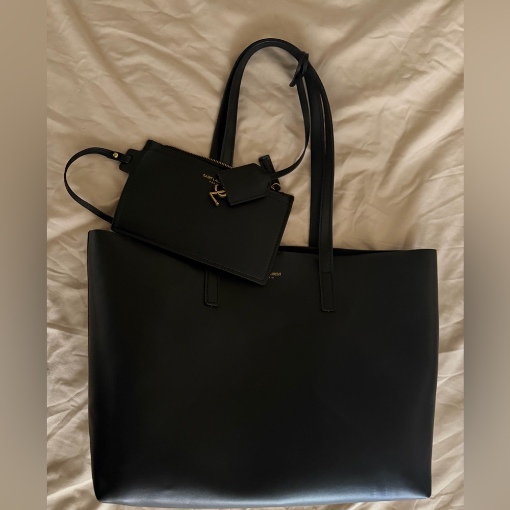 Elegant Dupe East West Black Tote with Pouch